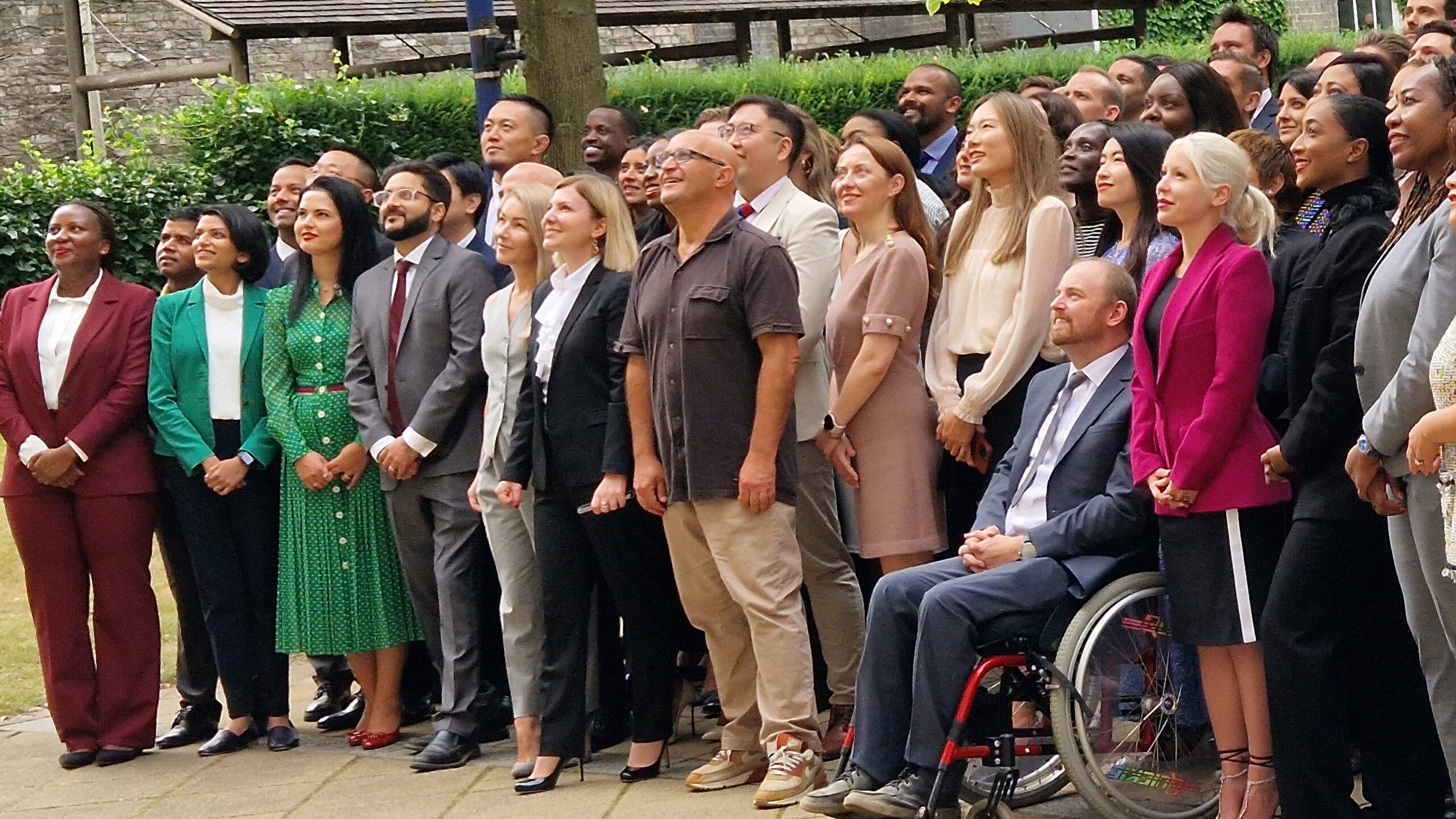 The Executive MBA 2023 class posing for a group photo.